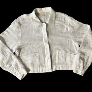 Eileen Fisher Lightweight Textured Top. NWOT. Size XS. 44” Bust 18.5” L. NWOT